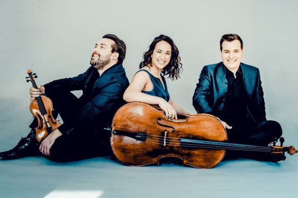 Trio Bohémo: Kristina Vocetková – violoncello, Matouš Pěruška – housle, Jan Vojtek – klavír