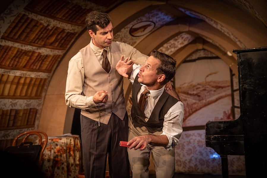 Cabaret Calembour - Plejtvák