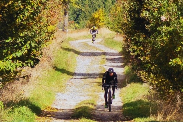 Cyklospojka: MTB / gravel závod s volnou trasou