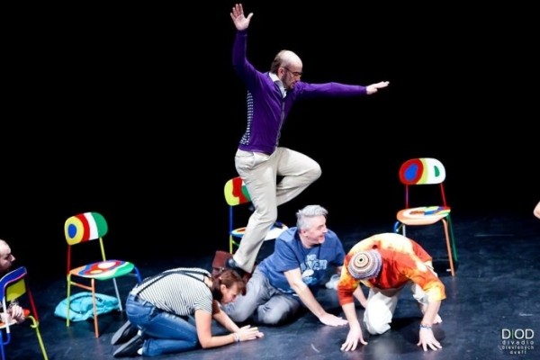 De Facto Mimo - Žijí mezi námi