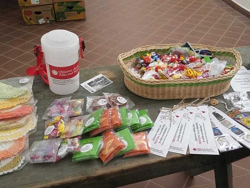 Den štědrosti vynesl 78 680 Kč a 2 265 kg pomoci. Charitní záchranná síť děkuje dárcům