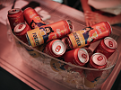 Budvar představuje letní limitku. Uvařil ji s ikonou světové pivní scény, dánským pivovarem Mikkeller