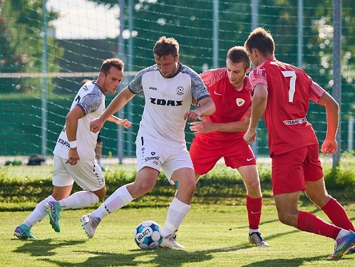 Penalta rozhodla duel v Bohunicích, kterým Žďár podlehl 0:2
